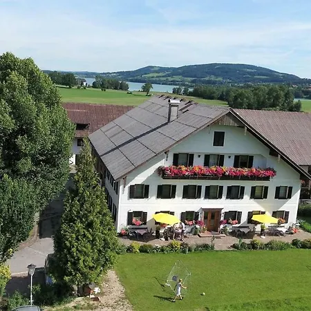 ペンション ゼンズグート ファームステイ