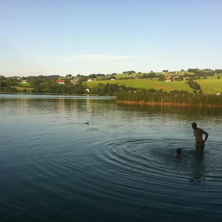 ファームステイ ペンション ゼンズグート Tiefgraben