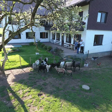 Farm stay Zenzlgut